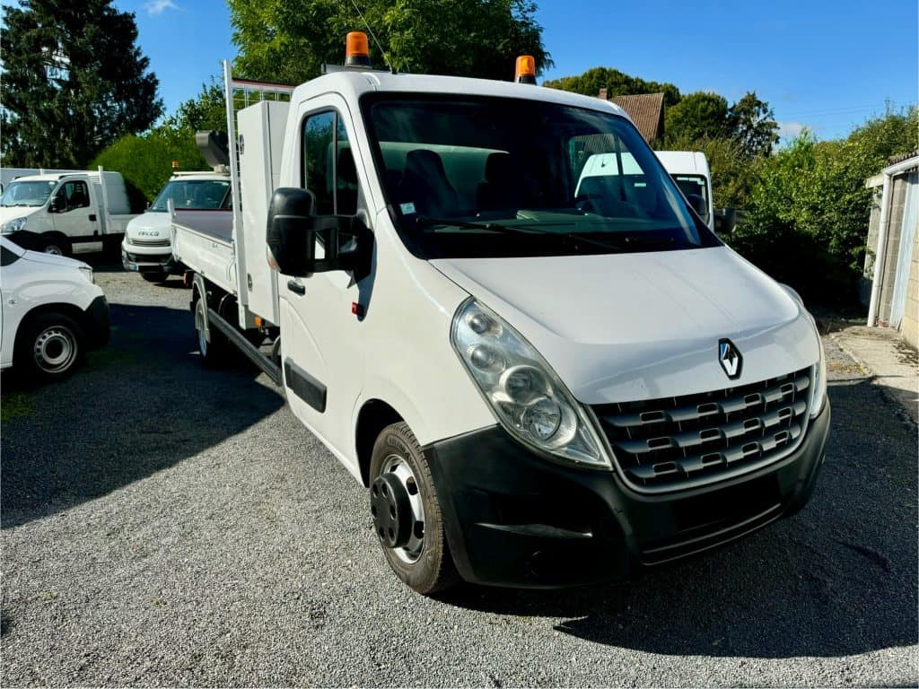 img e2052