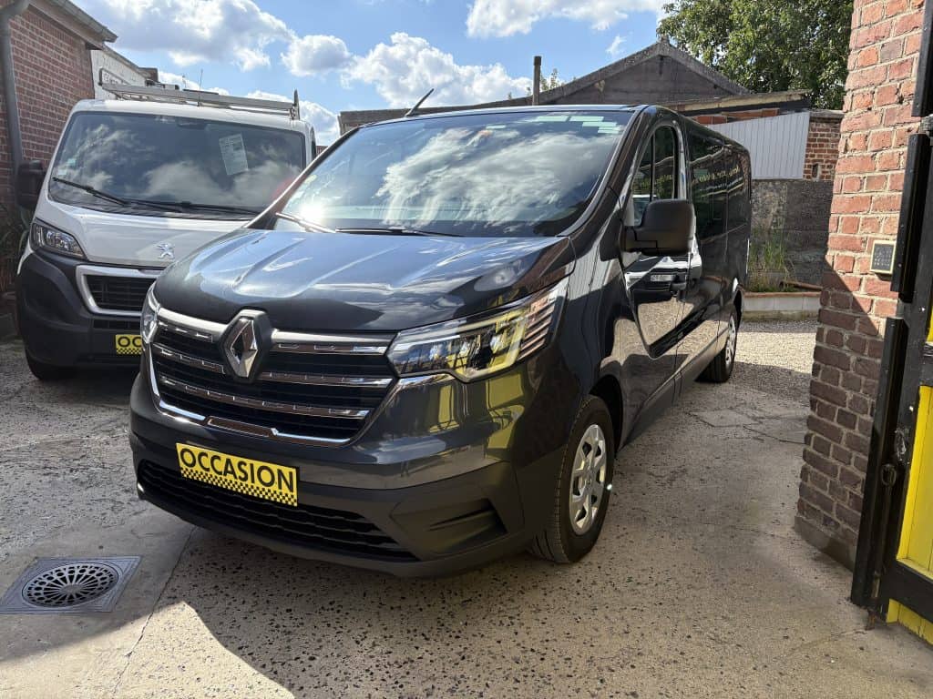 minibus renault trafic minibus rallonge (2)